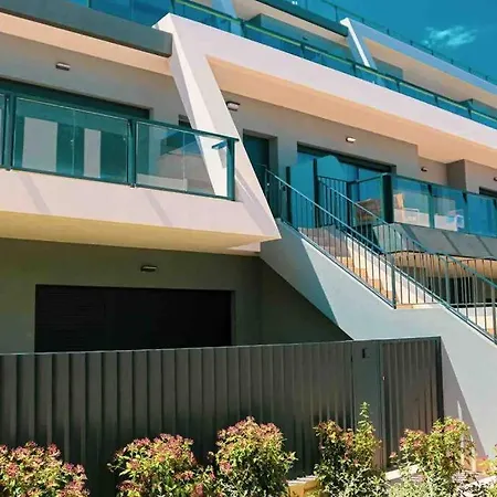 Iconic Sea Views Luxury Apartment *